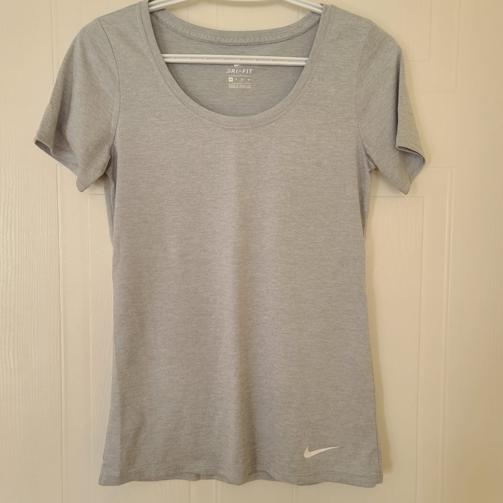 Nike Dri-Fit T-shirt Light Gray XS